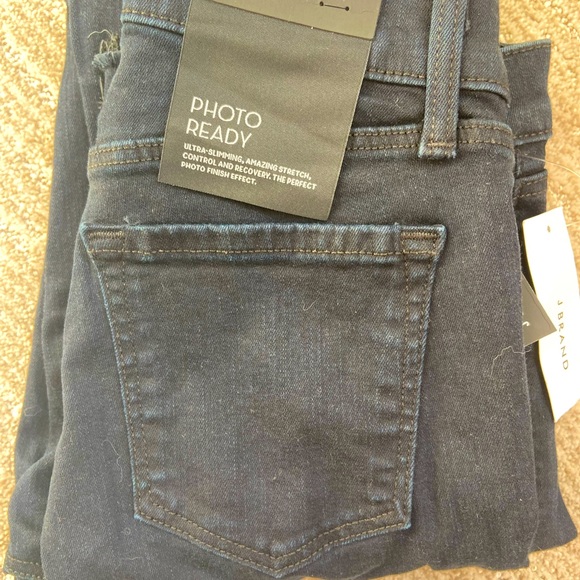 J Brand mid rise Blue Jeans - Picture 1 of 3